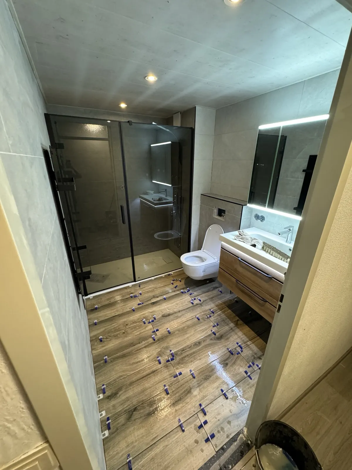 Moderne badkamer renovatie Peter