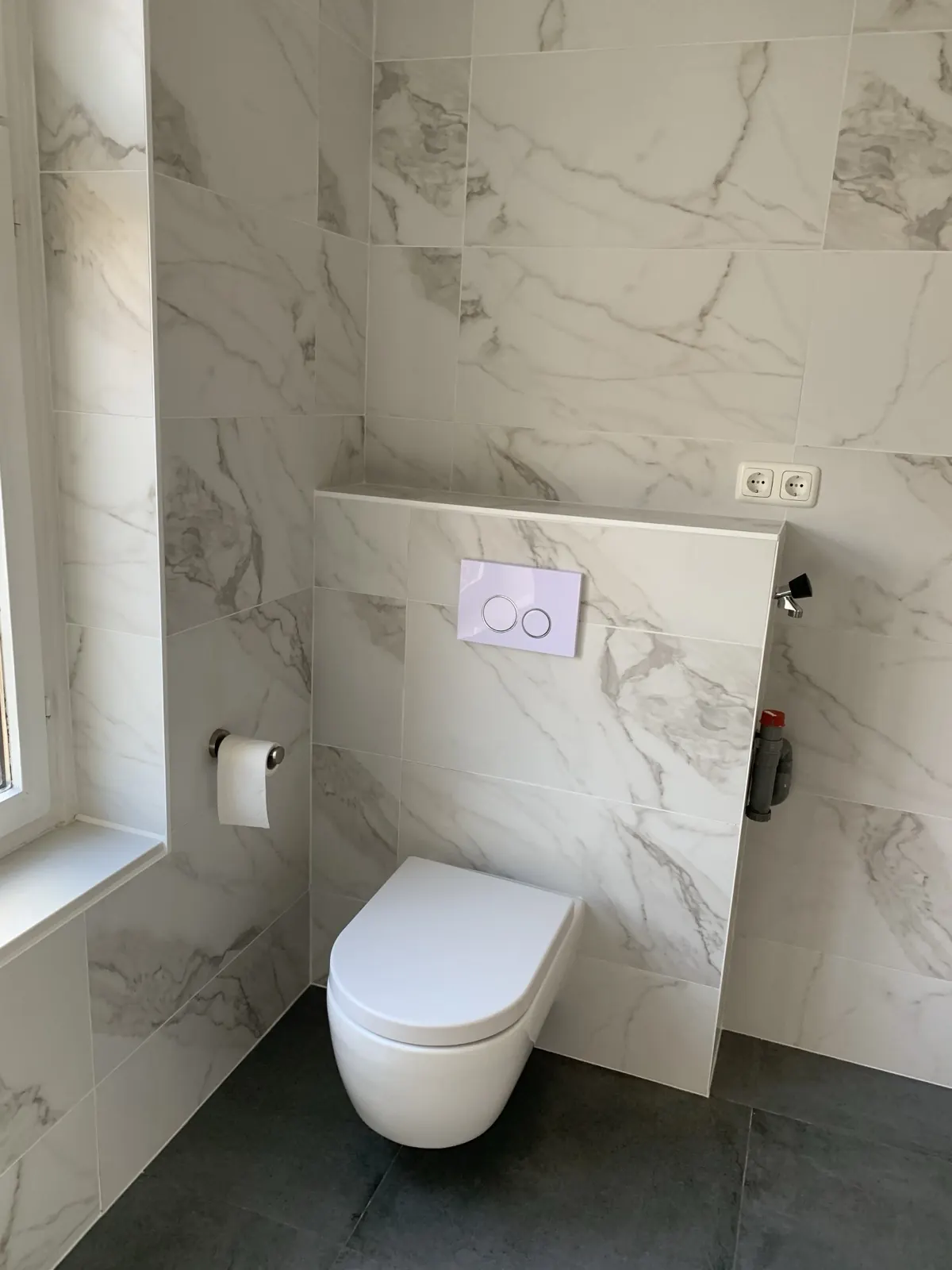WC renovatie Valkenburg marmerlook